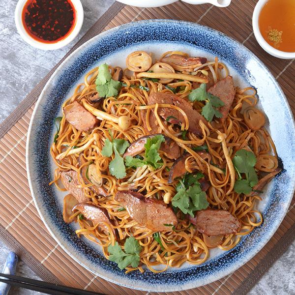 Braised E-fu Noodles with Peking Duck Recipe